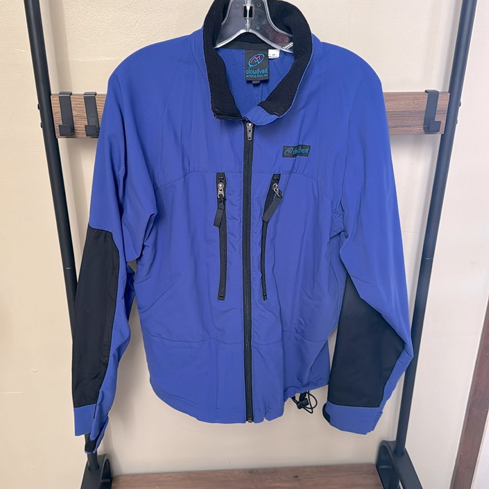 Cloudveil jacket (can be liner for ski jacket) adjustable bottom Velcro sleeves